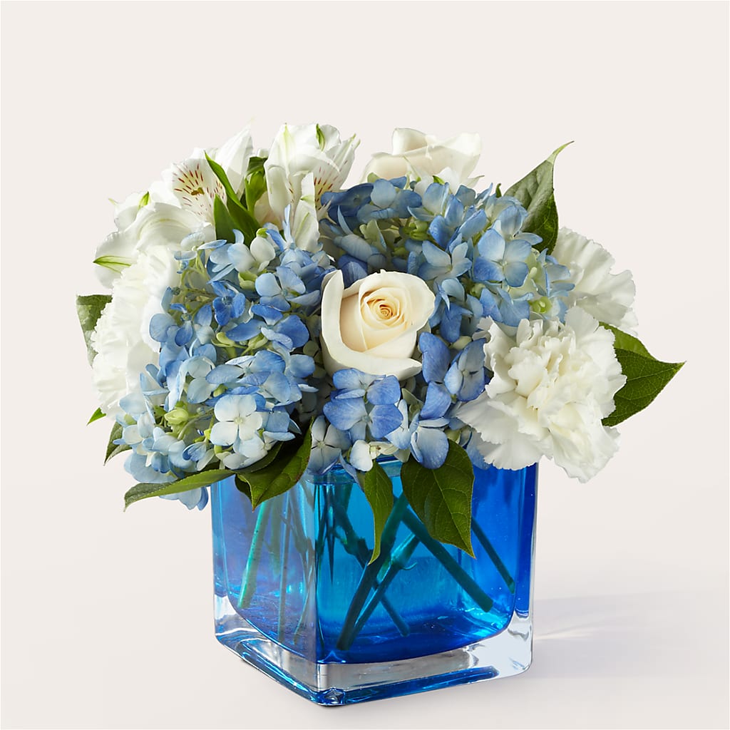 Soothing Waters Bouquet – Rosasxyasmin, Phoenix AZ