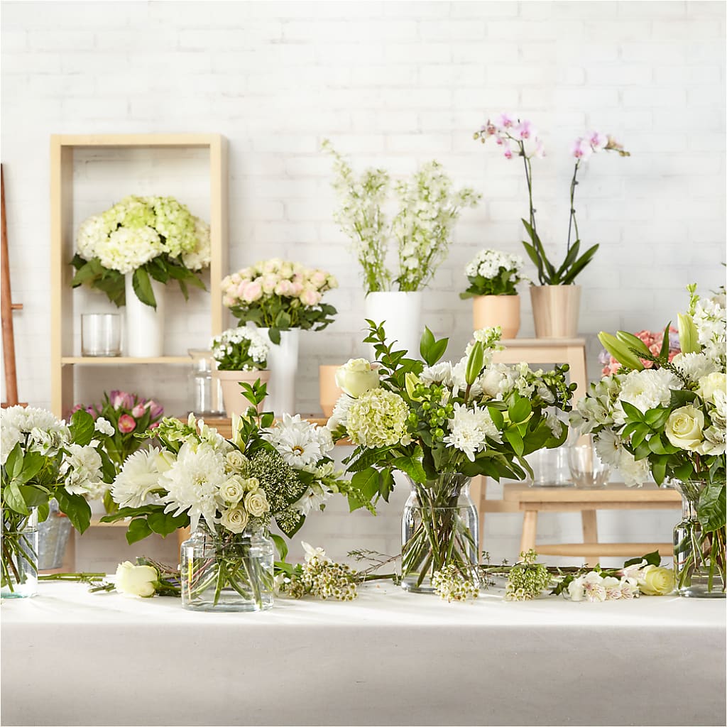 Classic Ivory – A Florist Original – Rosasxyasmin, Peoria AZ