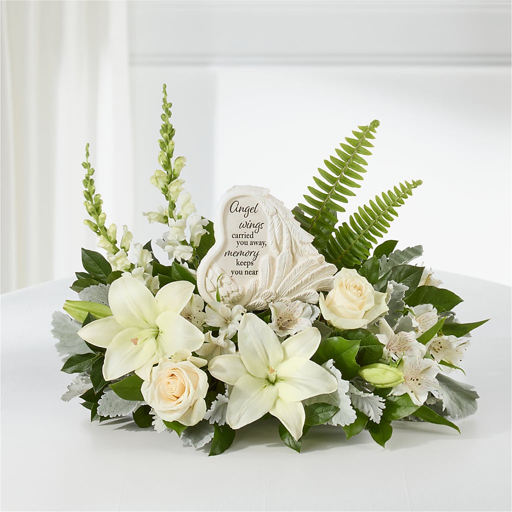 Holding You Close Arrangement –  Rosasxyasmin, Peoria AZ