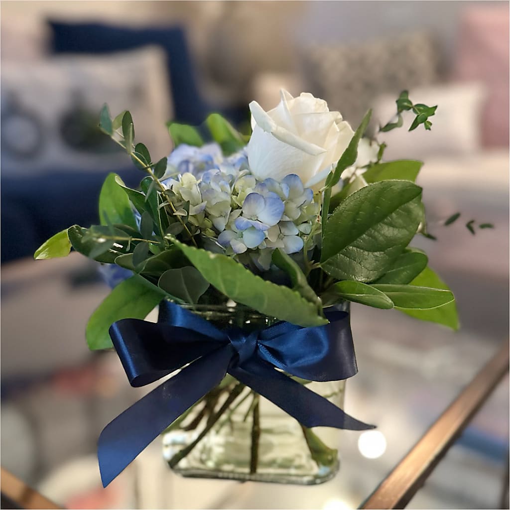 Sky Blue Delight Bouquet –  Rosasxyasmin, Peoria AZ