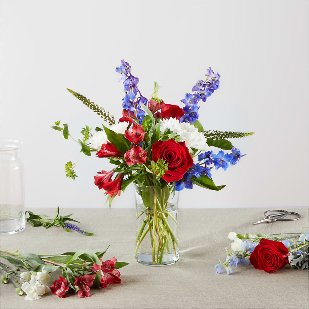 Star Spangled - A Florist Original –  Rosasxyasmin, Peoria AZ
