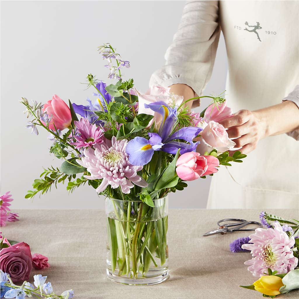 Pastel Tradition - A Florist Original –  Rosasxyasmin, Peoria AZ