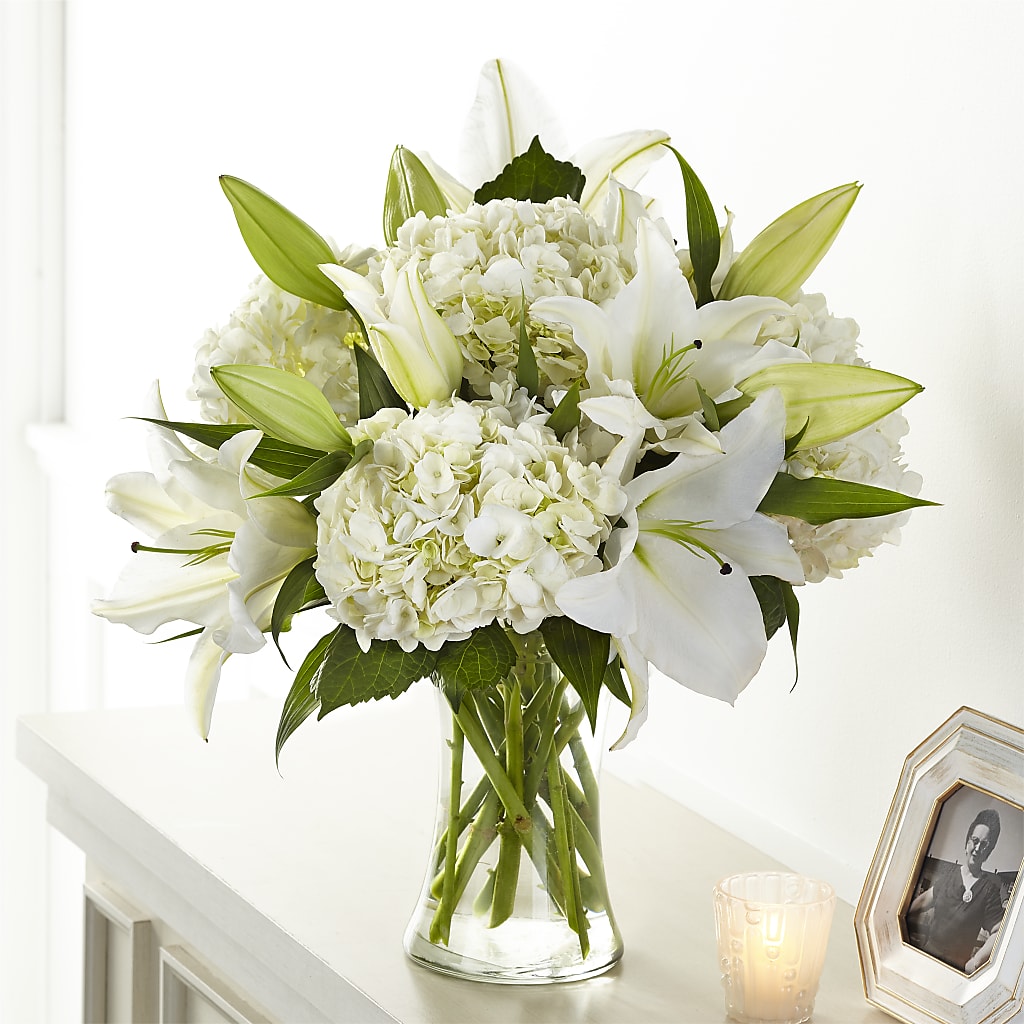 Compassionate Lily Bouquet –  Rosasxyasmin, Phoenix AZ