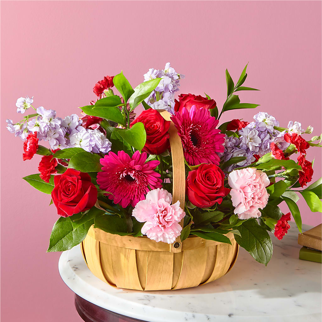 Pink Picnic Basket –  Rosasxyasmin, Peoria AZ