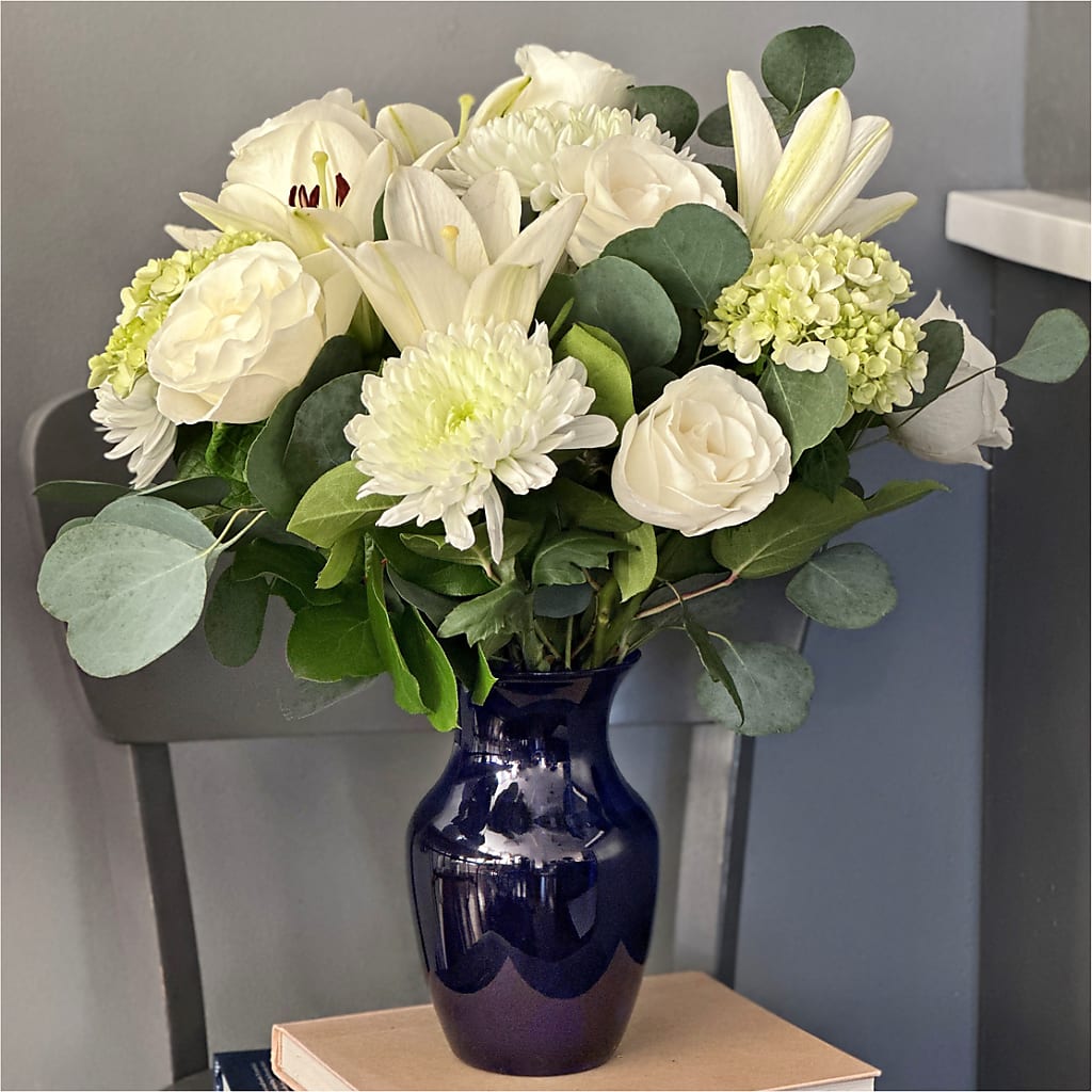 Snowy Dreams Bouquet –  Rosasxyasmin, Peoria AZ