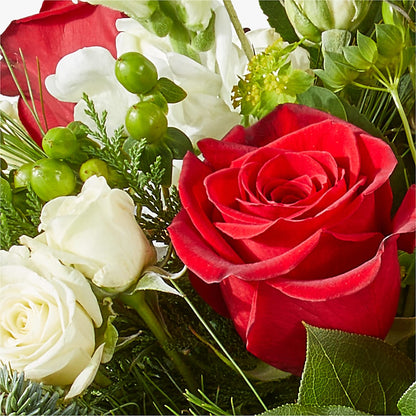 Deck the Halls Bouquet –  Rosasxyasmin, Peoria AZ