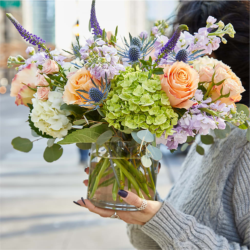 Porch Swing Bouquet –  Rosasxyasmin, Peoria AZ