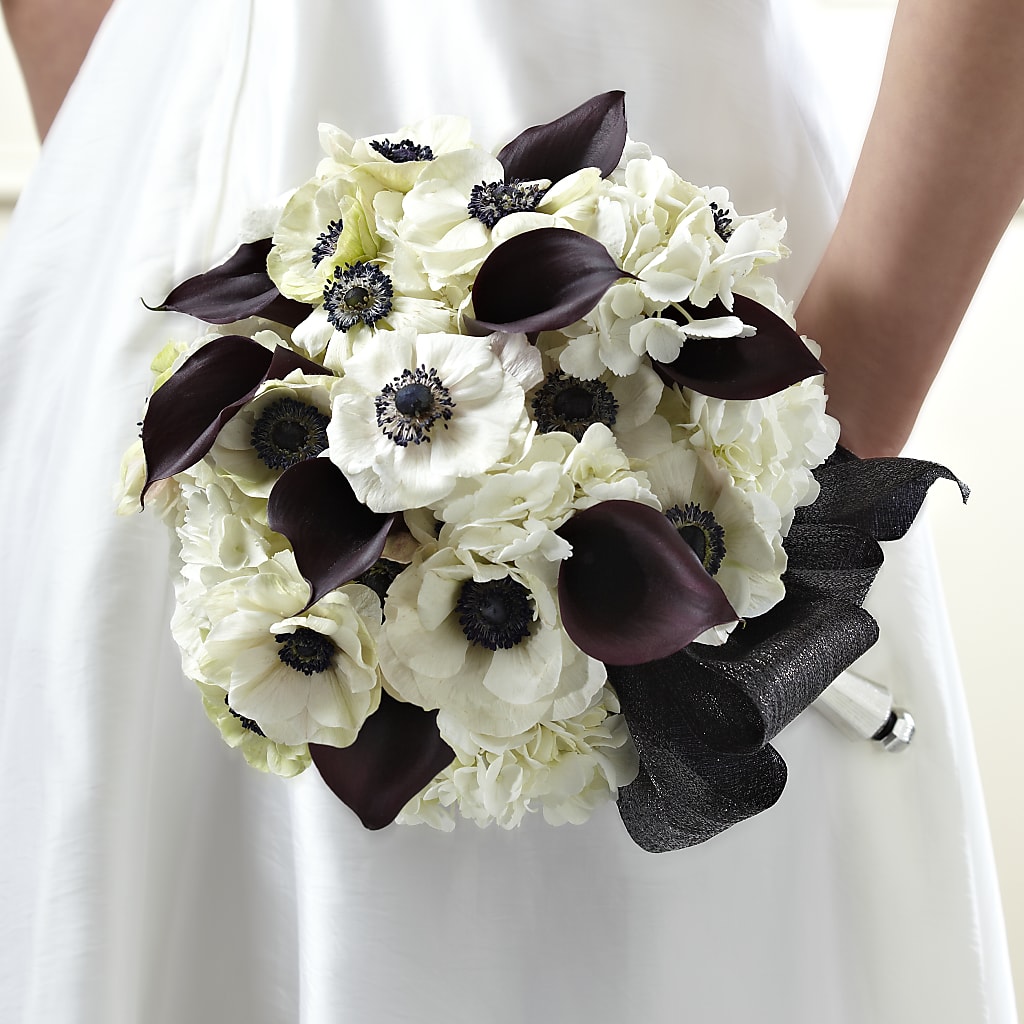 To Have and To Hold Bouquet –  Rosasxyasmin, Phoenix AZ