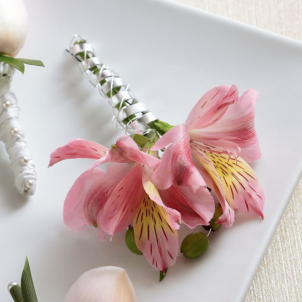 Pink Peruvian Lily Boutonniere –  Rosasxyasmin, Phoenix AZ