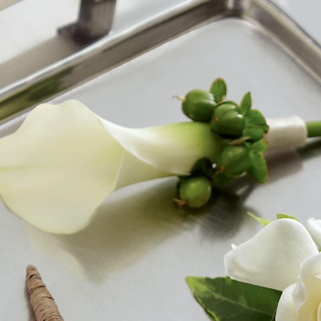White Calla Boutonniere –  Rosasxyasmin, Phoenix AZ